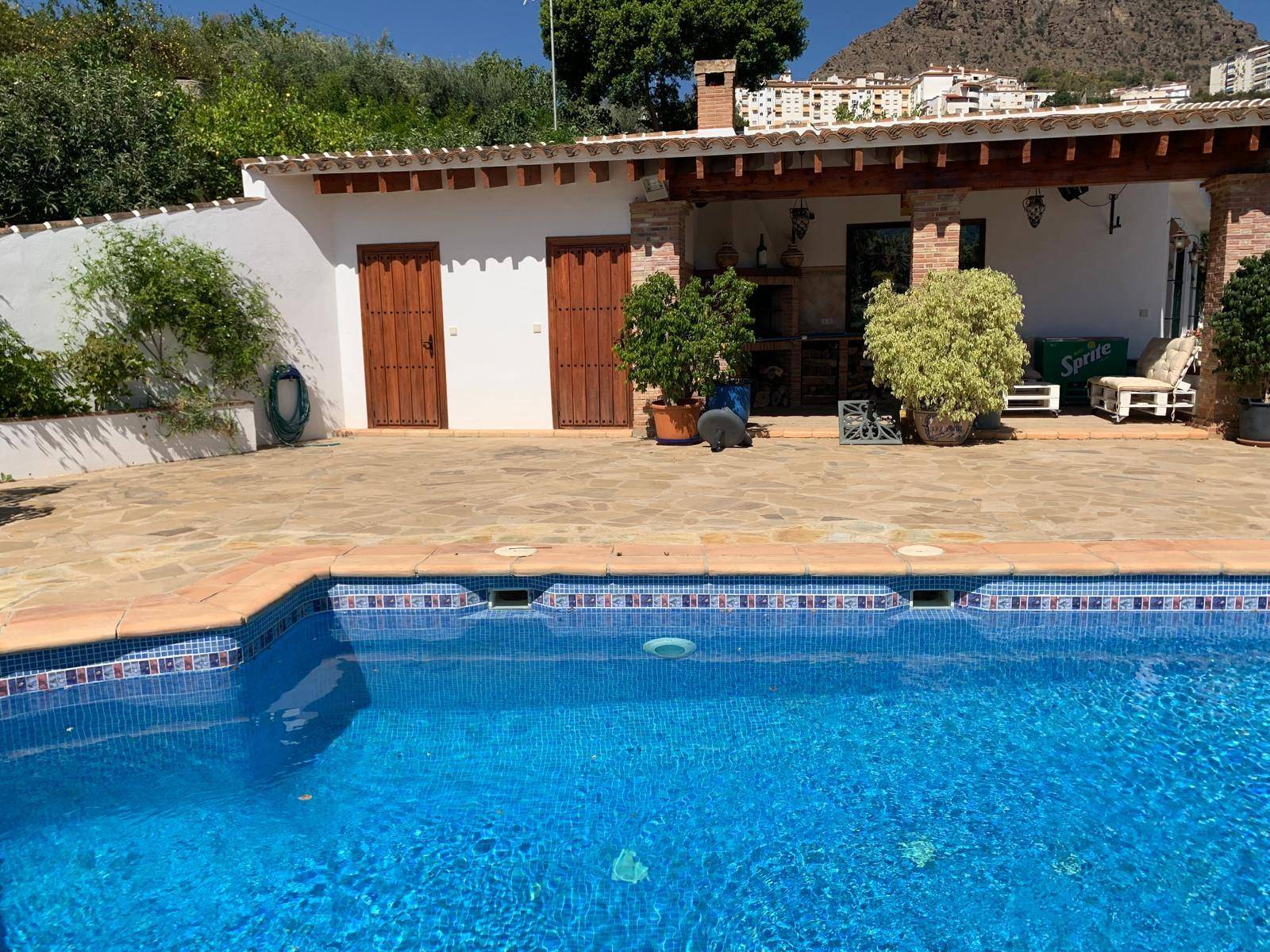 Casa en venta en Álora