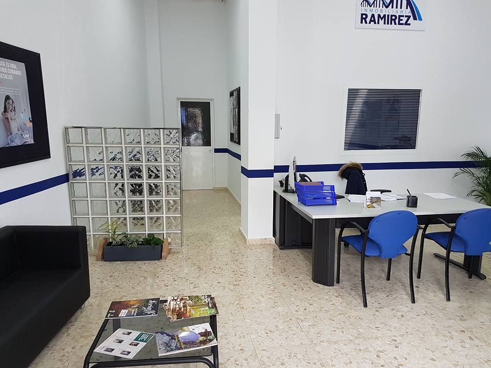 Vista interior de oficina