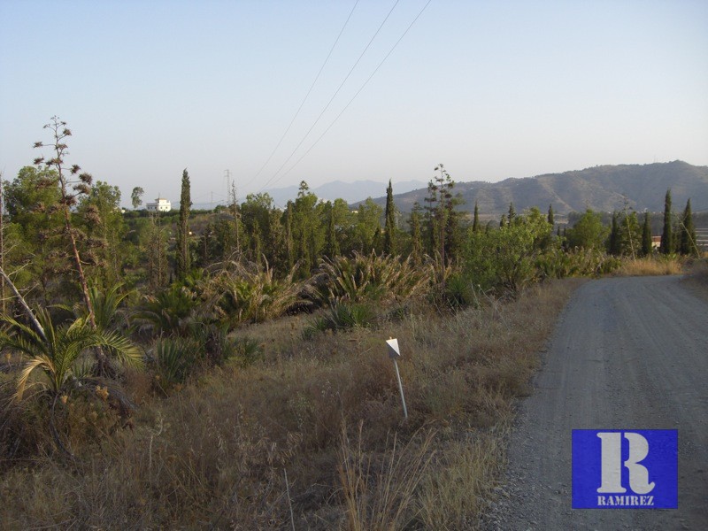 Parcela en venta en Pizarra